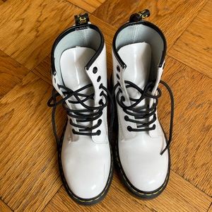 Dr. Martens white boots 8 holes
